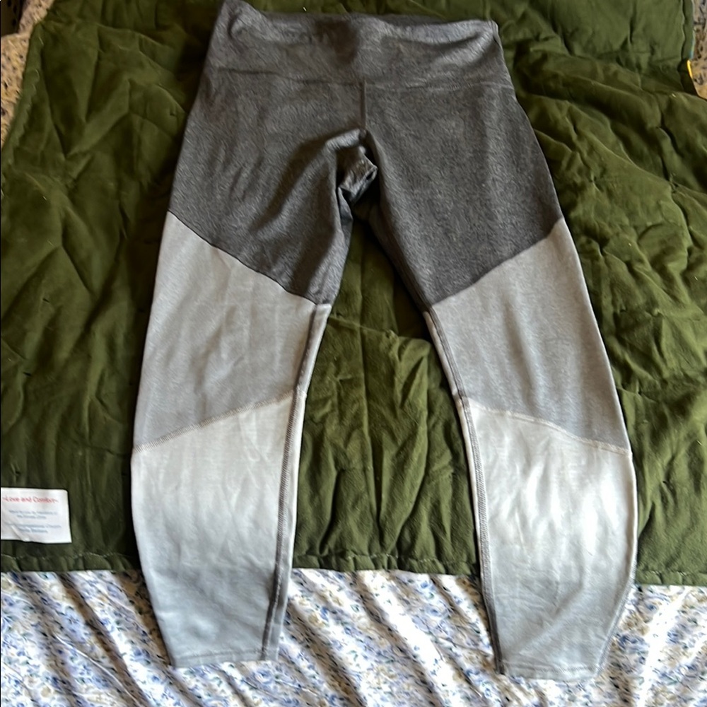 Old Navy Gray Color-Block Leggings